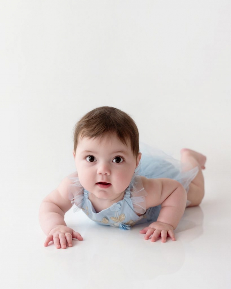 9 month old baby portrait is a timeless Christmas gift idea for Melbourne families this year