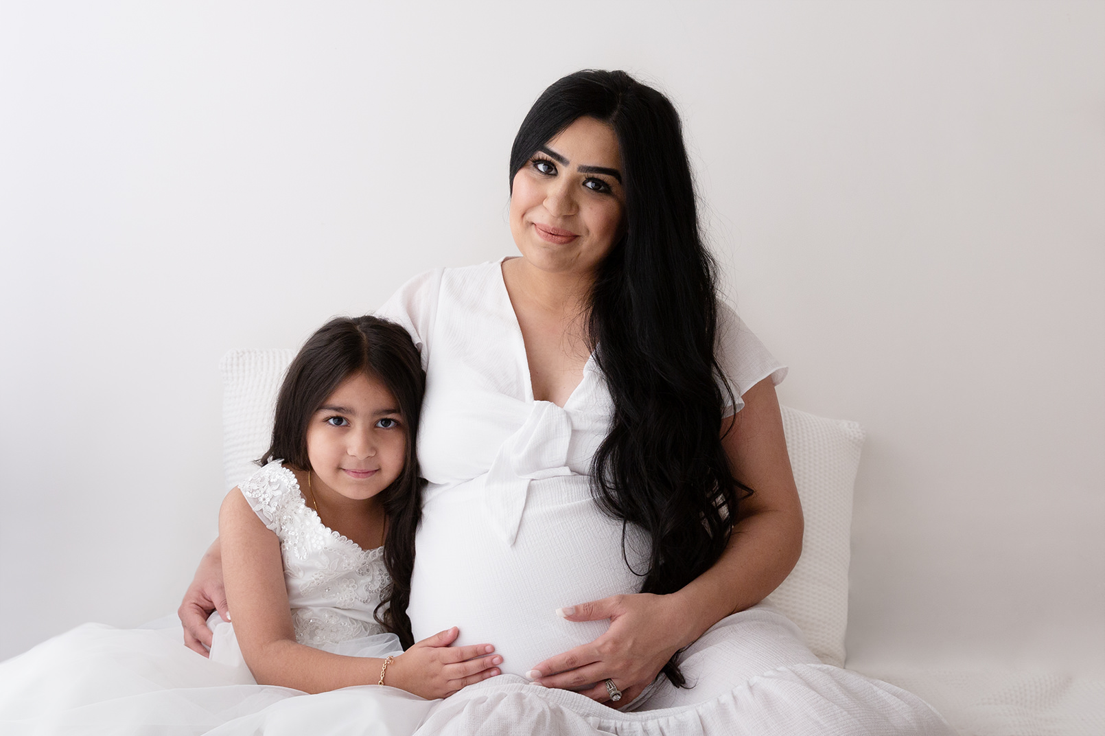 mother and daughter maternity photoshoot