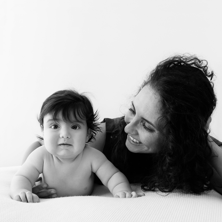 4 month old baby portrait with Mum is a timeless Christmas gift idea for Melbourne families this year