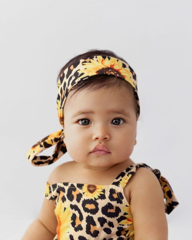 9 month old baby portrait is a timeless Christmas gift idea for Melbourne families this year